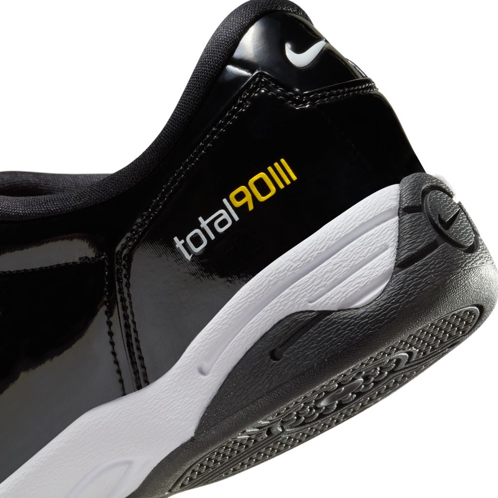 Nike Total 90 SP