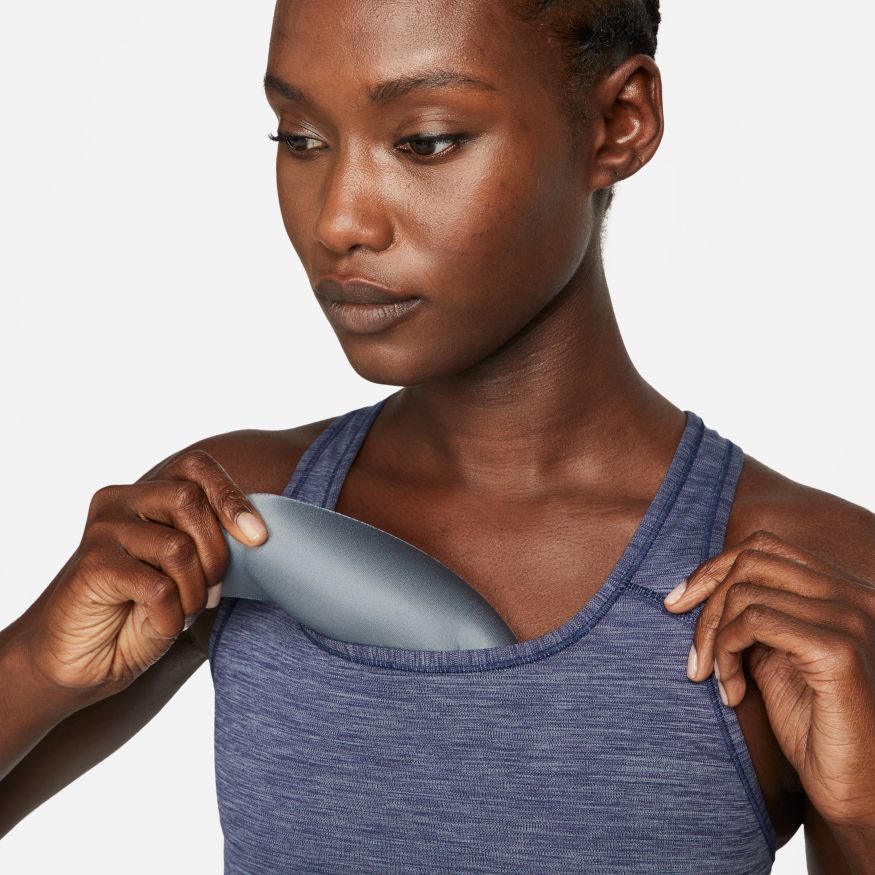 Nike Dri-FIT Swoosh Medium-Support 1-Piece Padded Longline Sports Bra